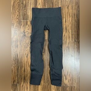Lululemon Grey Leggings 3/4 length